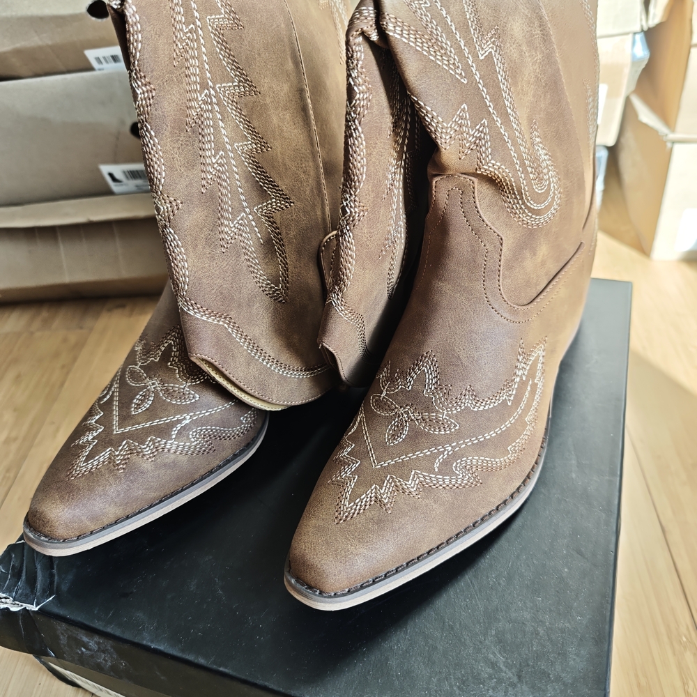 Brown Western-Style Women's Boots